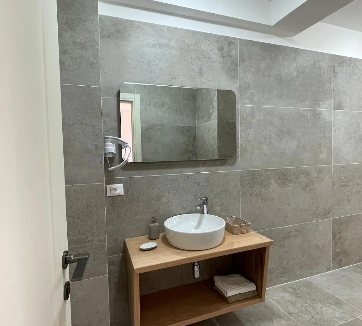 Seavibe Apartments Wlora 0*,  Albania