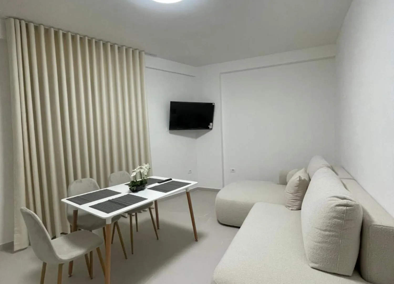 Seavibe Apartments Wlora